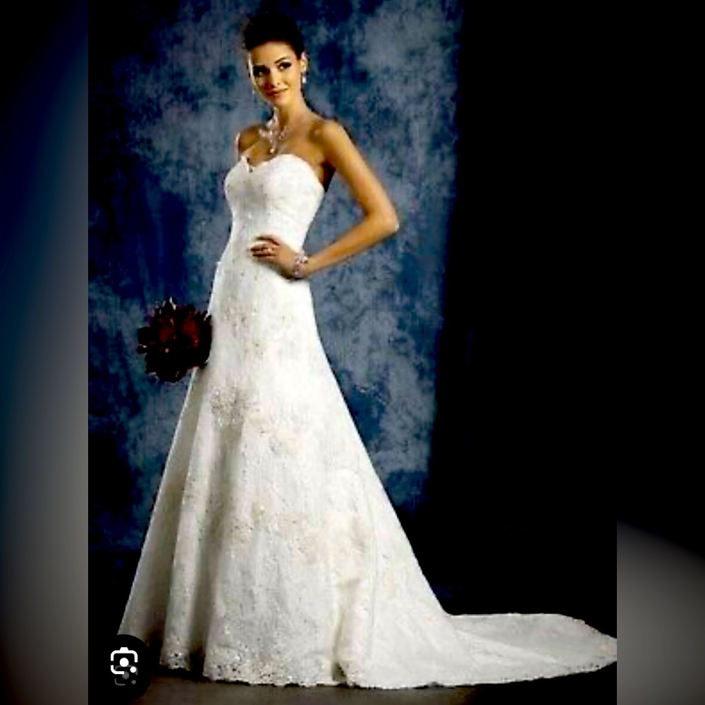 Alfred Angelo Sapphire Wedding Dress